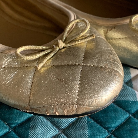Scoop NYC Beach Gold Quilted Ballet Flats -- Pre-Owned Size 10 - Picture 4 of 15